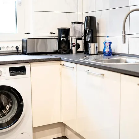 Truth Fuer 5 - King Size Betten, Kamin, Garten, Xxl Couch, Smart-Tv Dortmund Buitenkant foto